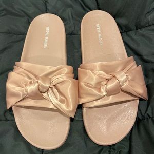 Steve Madden slides